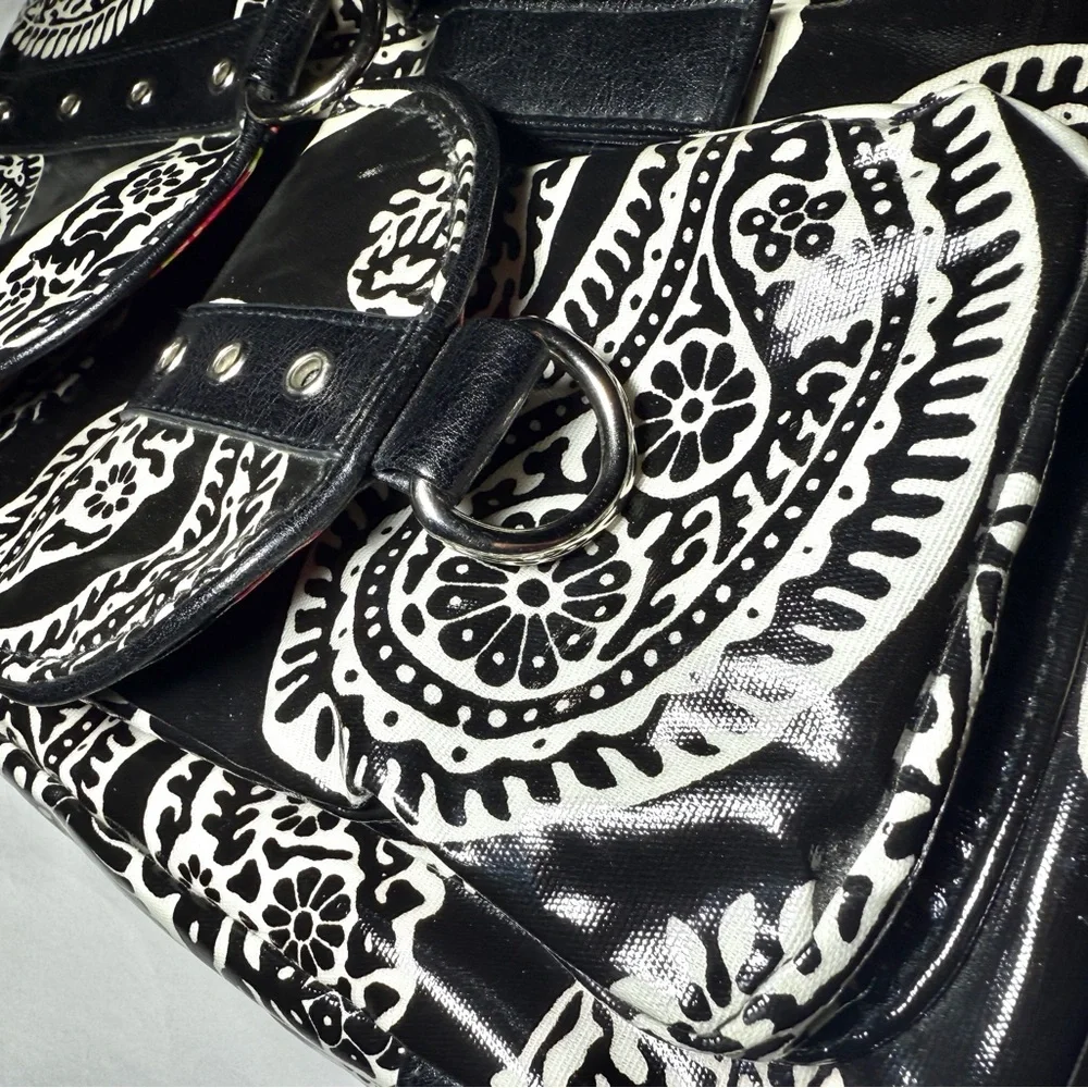 Gigi Hill black and white Paisley Back-Pack Tote - Picture 5 of 11